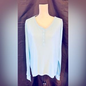 New without Tags - Saks 5th Avenue Brand 5l48 Baby/Powder Blue Top; Size XL